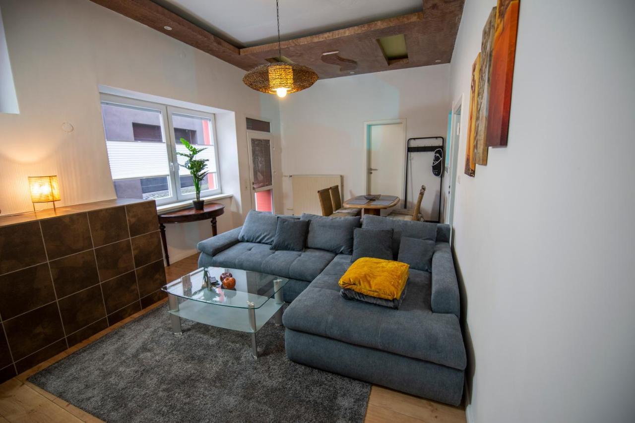 Apartment Mit Kleinem Innenhof Im Erdgeschoss Fuer Bis Zu 4 Personen Klotten Exteriér fotografie